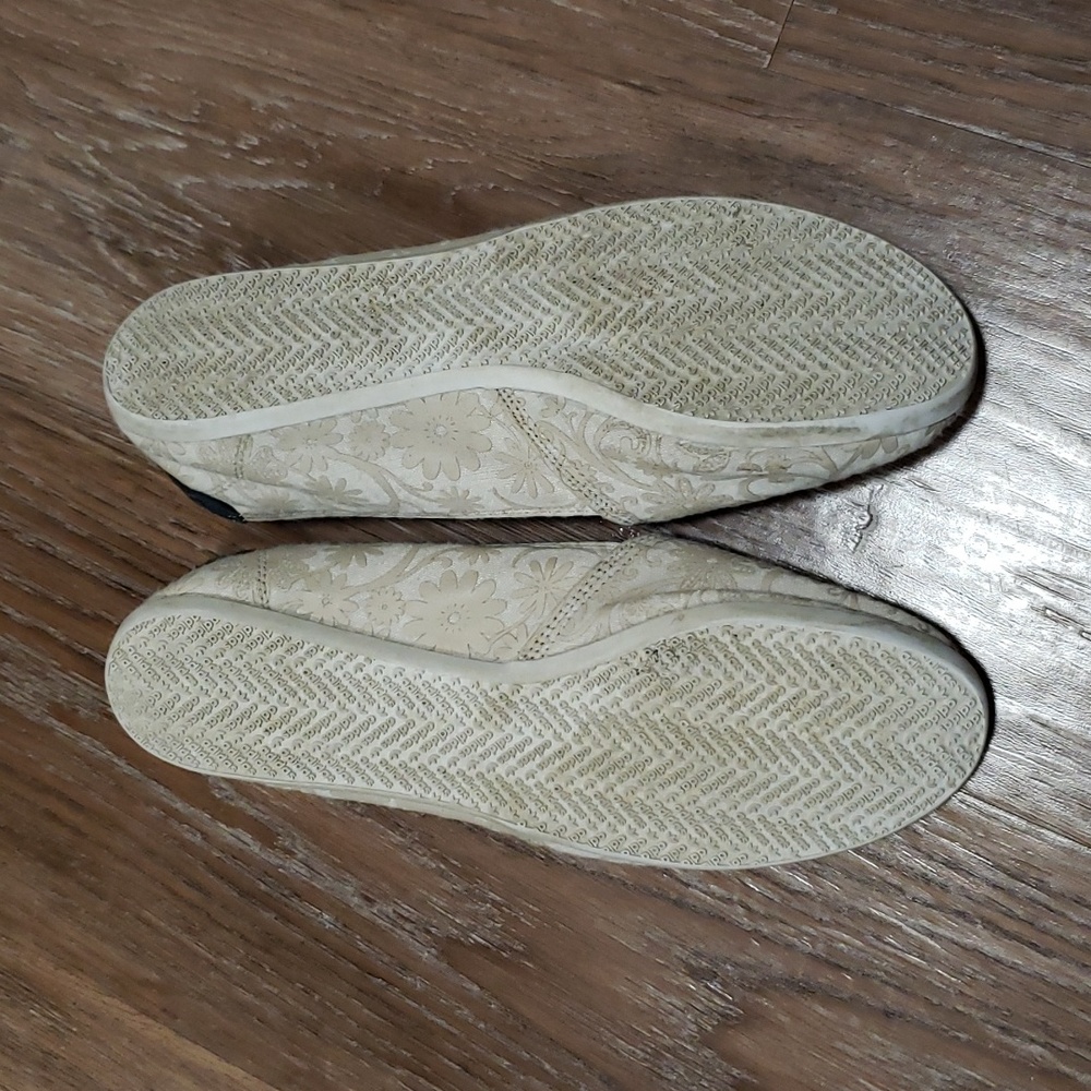 (8.5) Adidas Slip On Flats Floral Neutral Casual Classic Everyday Versatile Prep - Picture 9 of 11